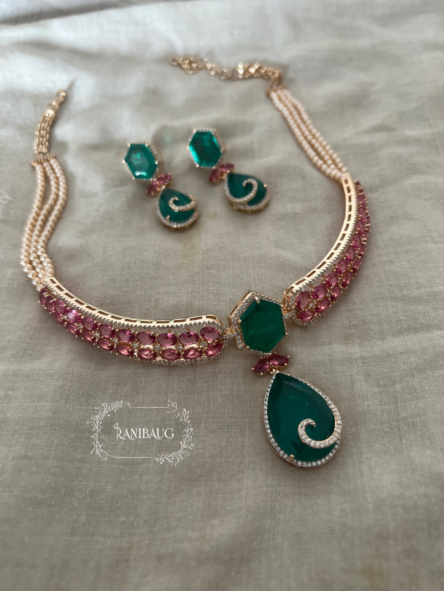 Ranibaug Verdant Grace Diamond Necklace & Earrings Set