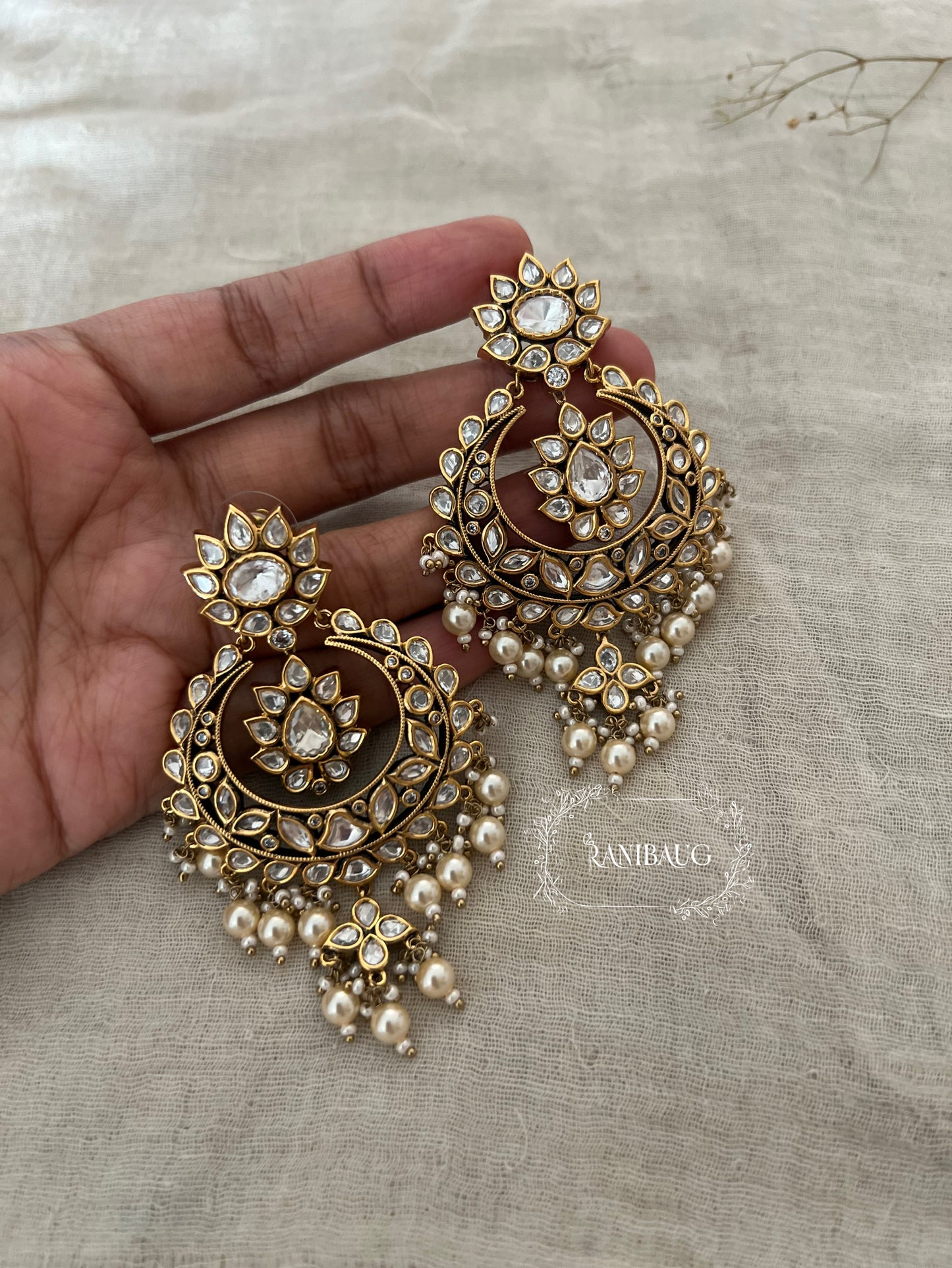 Ranibaug Ishara Gemstone Centered Kundan Chandbali