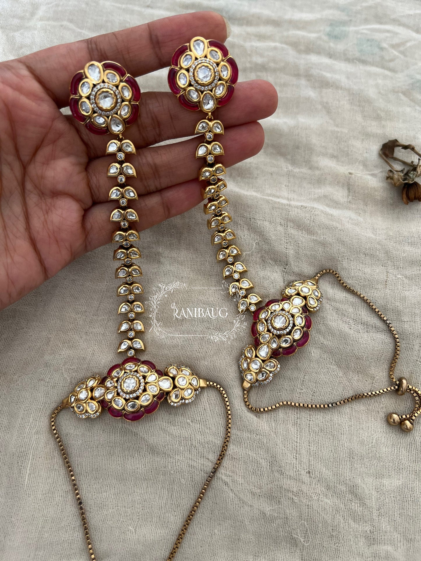 Ridhima Mossainite Gold  Victorian Hathphool | Ranibaug