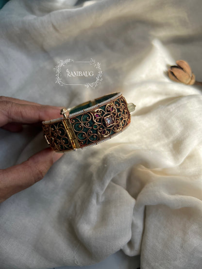 Rishita Traditional Kundan Bangles Set By Ranibaug