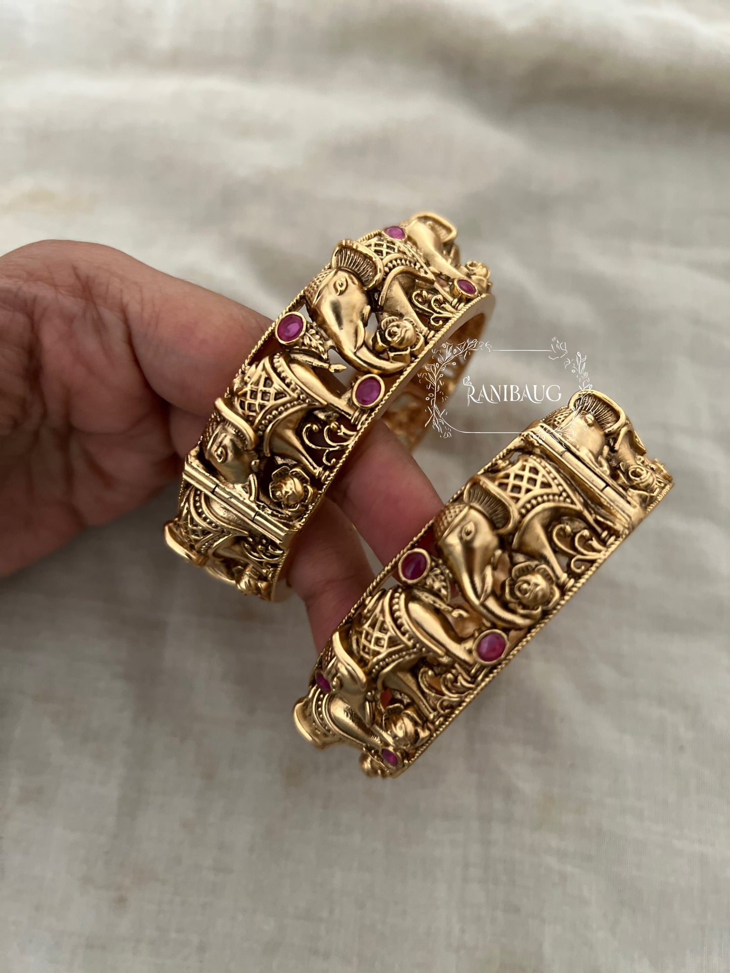 Ritisha Heritage Royal Elephant Motif Polki Gold Bangles By Ranibaug