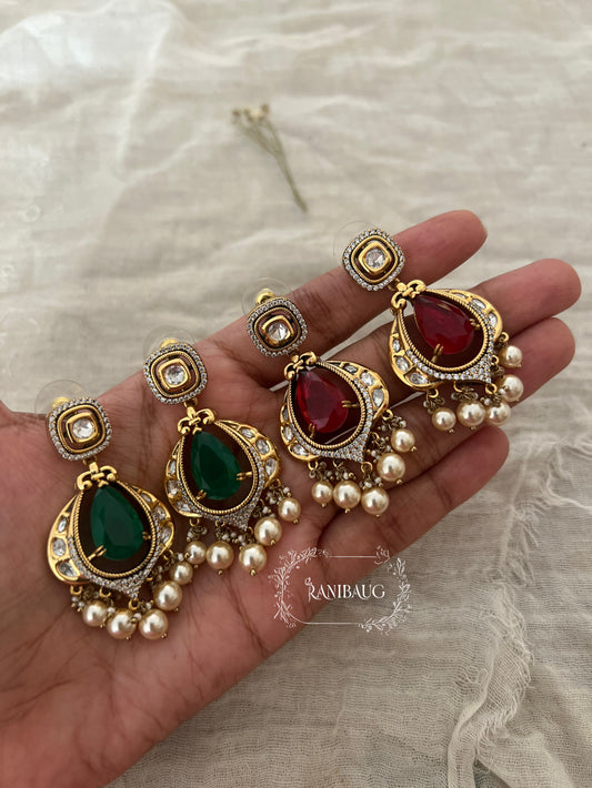 Saanjh Antique Gold Small Earrings | Ranibaug