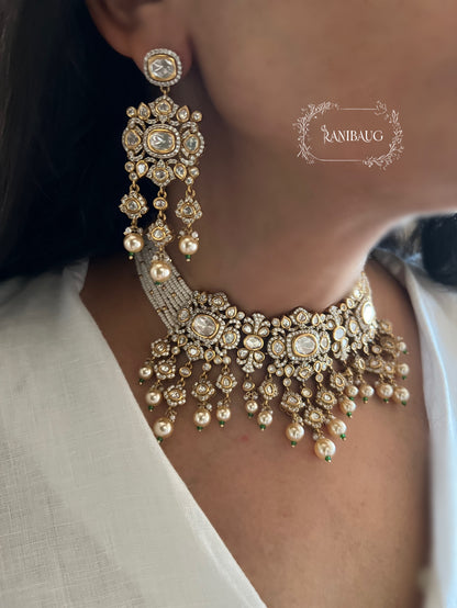 Samaira Vintage Choker In Rich Victorian Finish With Polki Kundan And Pearl Fringes By Ranibaug | Necklace Jewellery Set With Maangtika