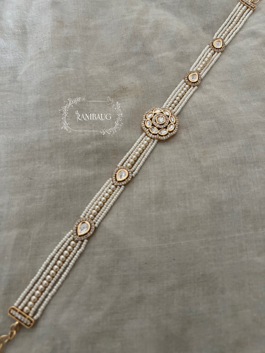 Shakuntala Floral Polki Medallion Sheeshpatti With Pearl Strands & Teardrop Kundan Accents By Ranibaug