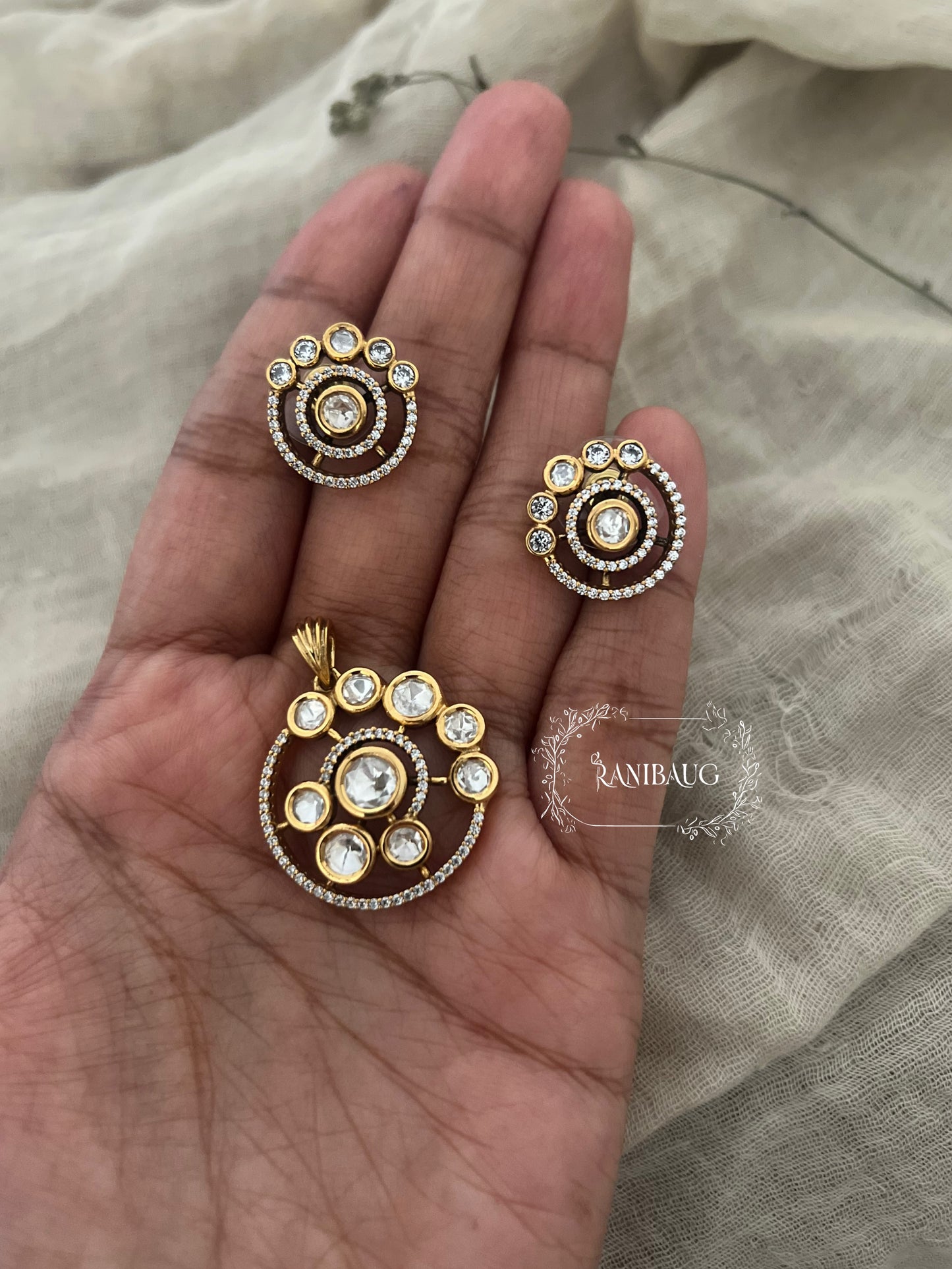 Sharanya Round Polki Kundan Pendant Set Jewellery In Premium Gold Polish By Ranibaug