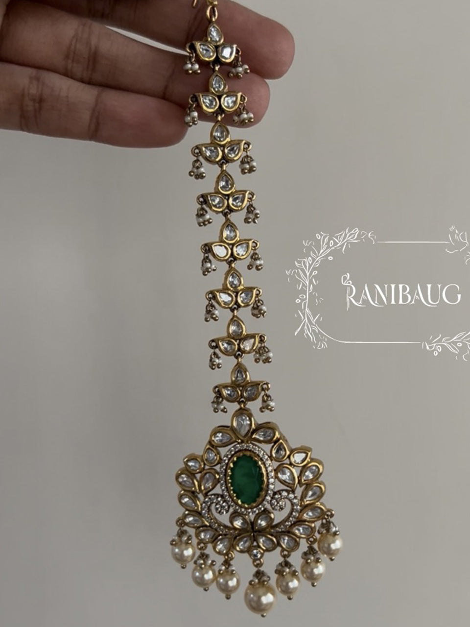 Shikha Polki Kundan Green Maang Tikka By Ranibaug