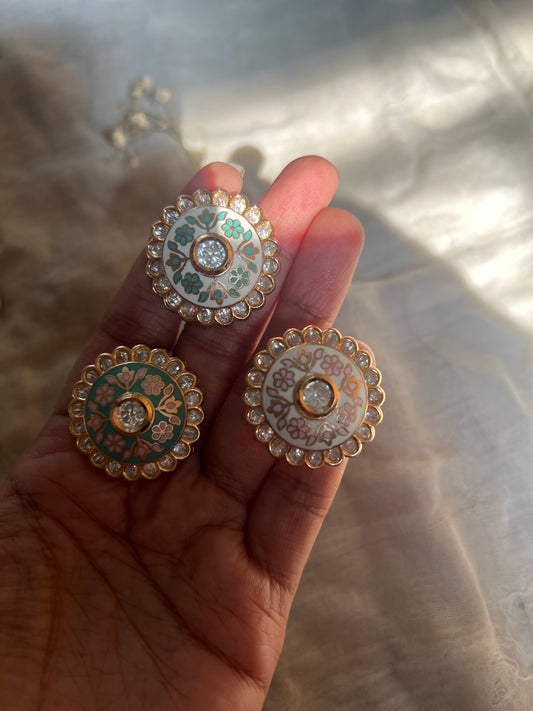 Shivika Floral Meenakari Enamel Rings Adorned With Polki Kundan By Ranibaug