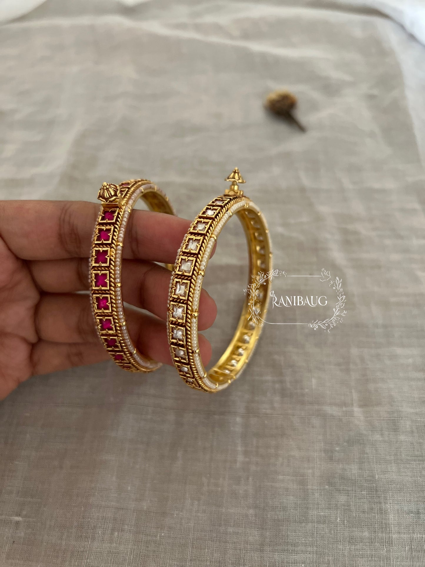 Shriya Kundan Set Bangles In Premium Gold Finish By Ranibaug