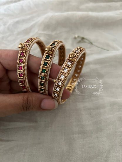 Shriya Kundan Set Bangles In Premium Gold Finish By Ranibaug