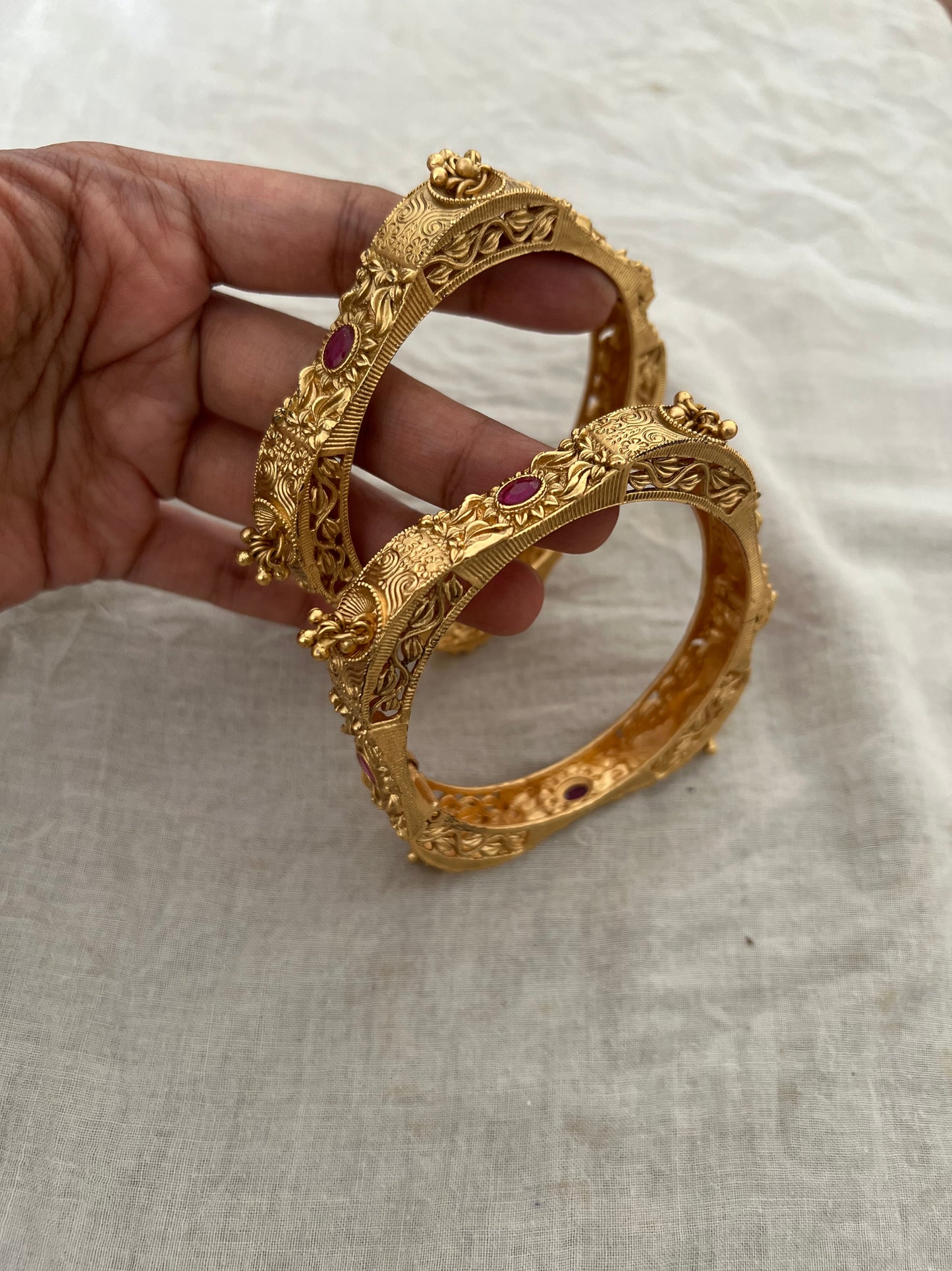 Suchi Square Kada For Women Gold By Ranibaug
