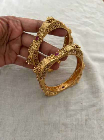 Suchi Square Kada For Women Gold By Ranibaug
