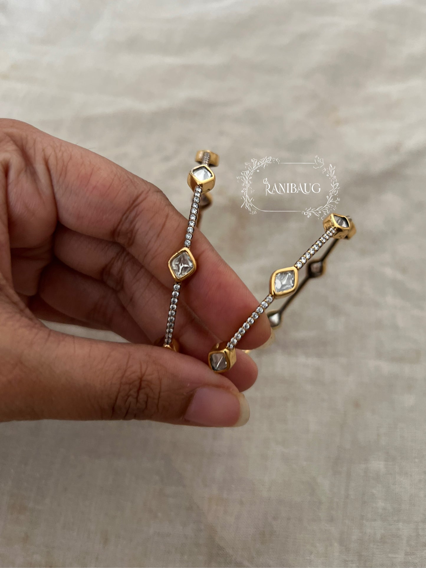 Suhani Polki Minimal Gold Finish Premium Bangle By Ranibaug
