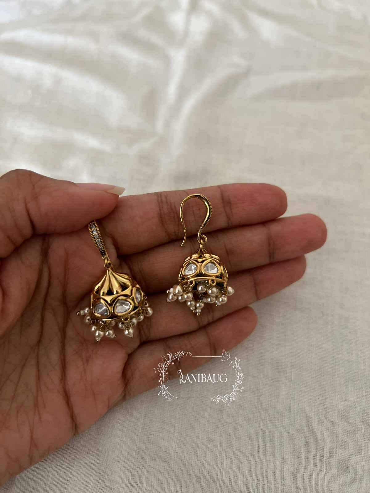 Sunehri Kundan Minimal Festive Jhumki Earrings By Eanibaug