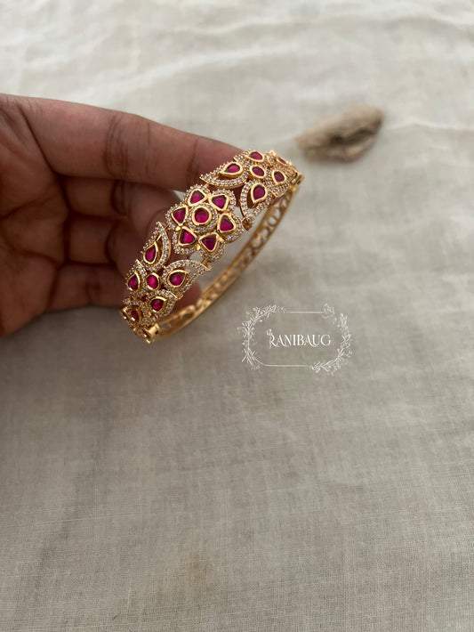 Tanisha Gold Kundan Beaded Bracelets From India By Ranibaug | Red Green White Indian Wedding Bracelets In Rich Gold Finish Antique Gold Tone