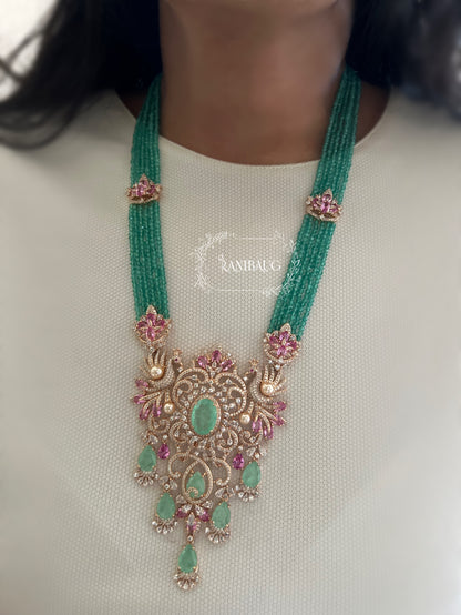 Tira Emerald Green Bird Motif Queen'S Heirloom Diamond Long Necklace By Ranibaug