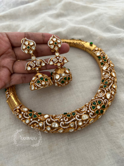 Vaarini Mossainite Polki Gold Round Designer Necklace Set by Ranibaug