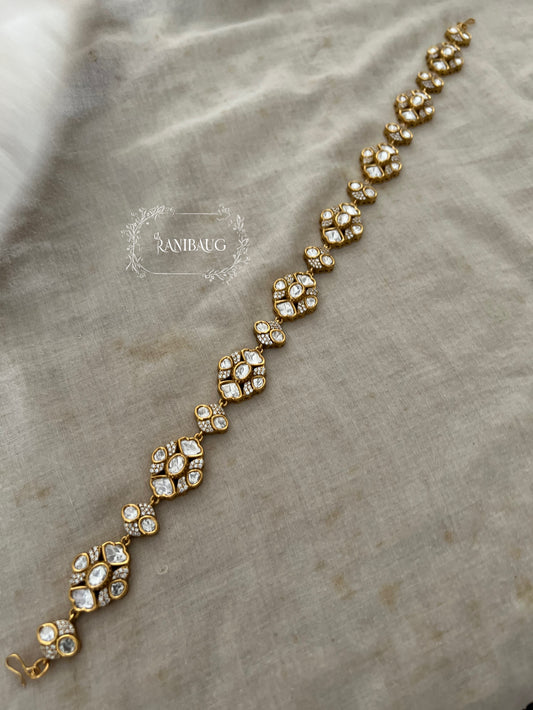 Varnika Kundan And Zirconia Minimal Sheesh Patti Hair Jewelry In Premium Gold Finish By Ranibaug