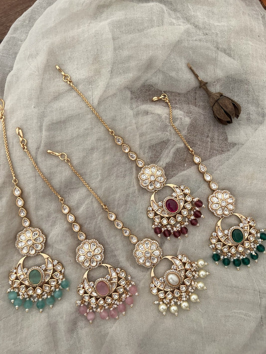 Dhriti Floral Motif Kundan And Pearl Maang Tikka By Ranibaug