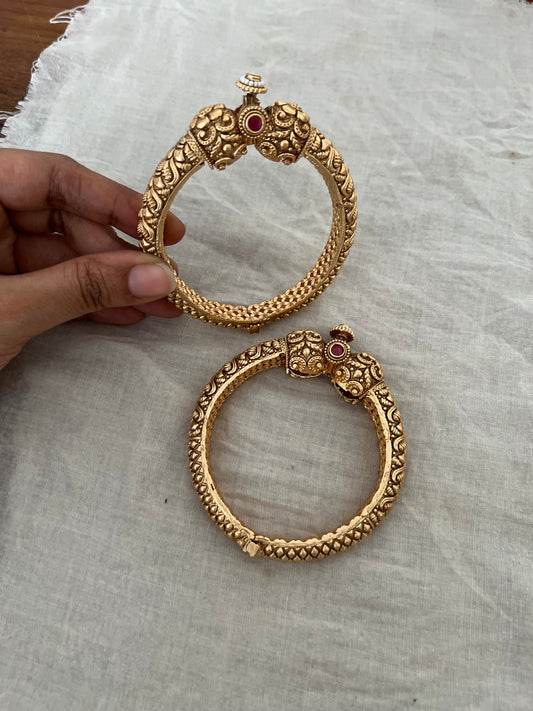 Yashasvi Rajwadi Kada By Ranibaug