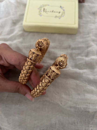 Yugakshi Premium Gold Plated Kada Traditional Heritagde Gold Bangles By Ranibaug