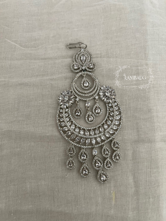 Zoya Floral Leaf Teardrop Diamond Motifs Round Shape Designer Diamond Passa For Women By Ranibaug